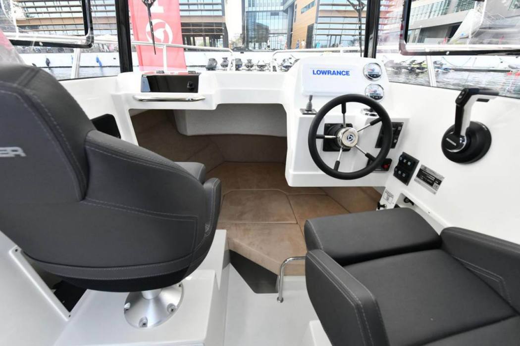 700 Pilothouse