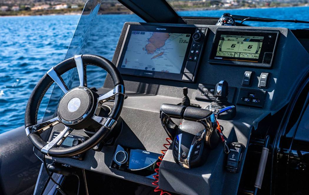 TECHNOHULL 40 EXPLORER 2022