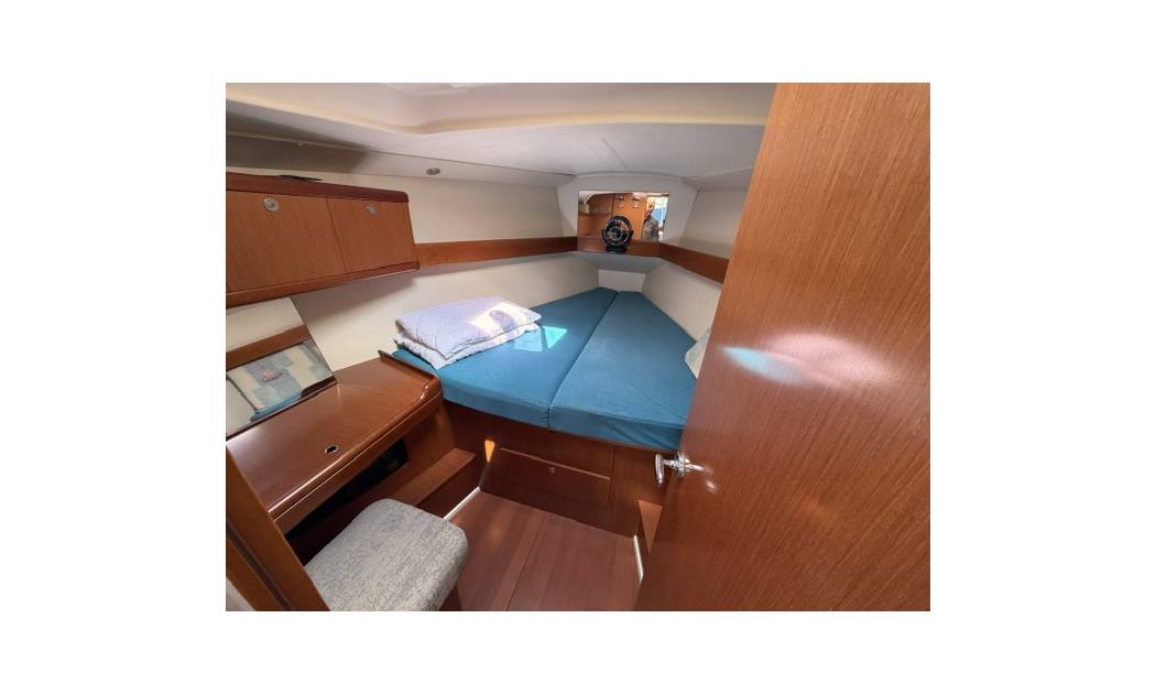 BENETEAU OCEANIS 37