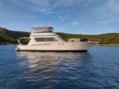 HATTERAS 58 Convertible